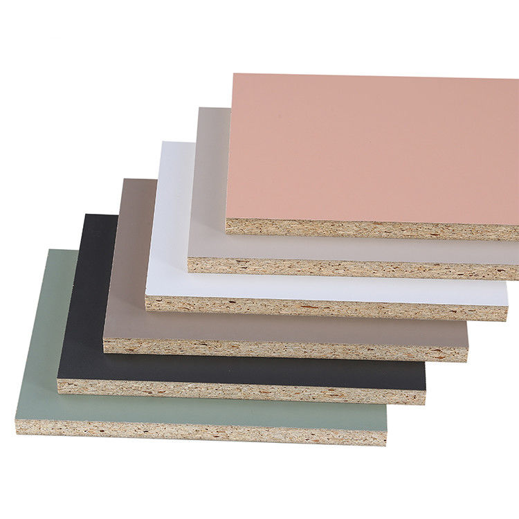 Melamin-Spanplatte der Innenausstattungs-Gremiums-18mm weiße auf Holzbasis