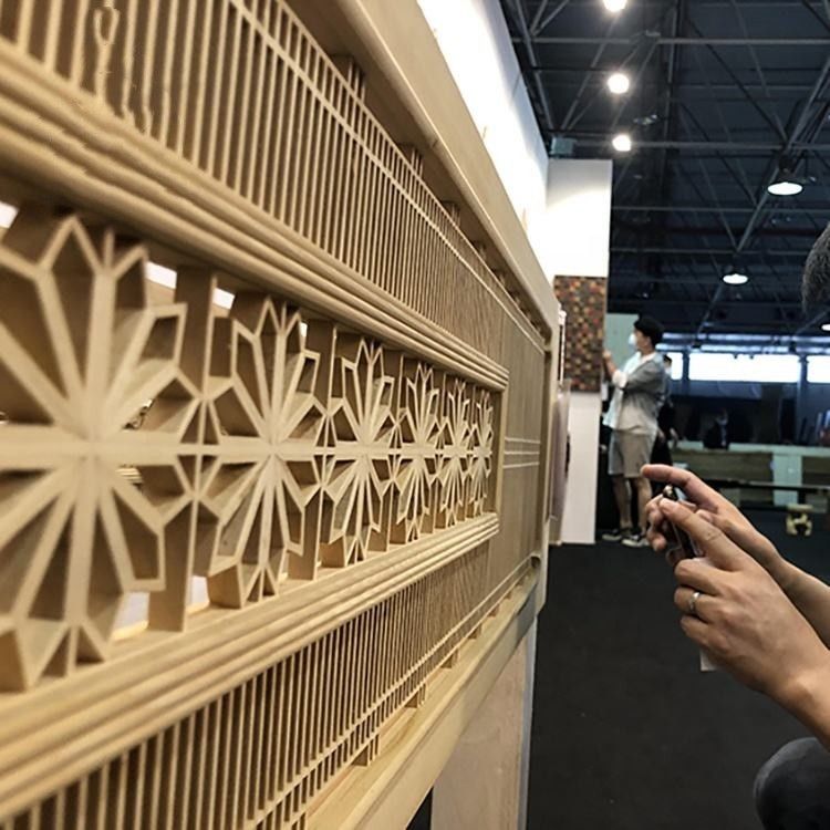 Dekorativer Holzbearbeitungs-Kumiko Solid Pine Wood Room-Innenteiler fertigte besonders an