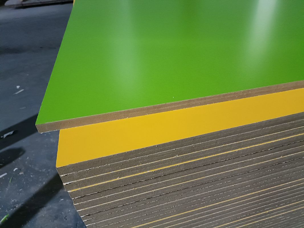 Moderne 4x8 Holzplatten Melamin-Sponnierholz für Möbel oder Partikel