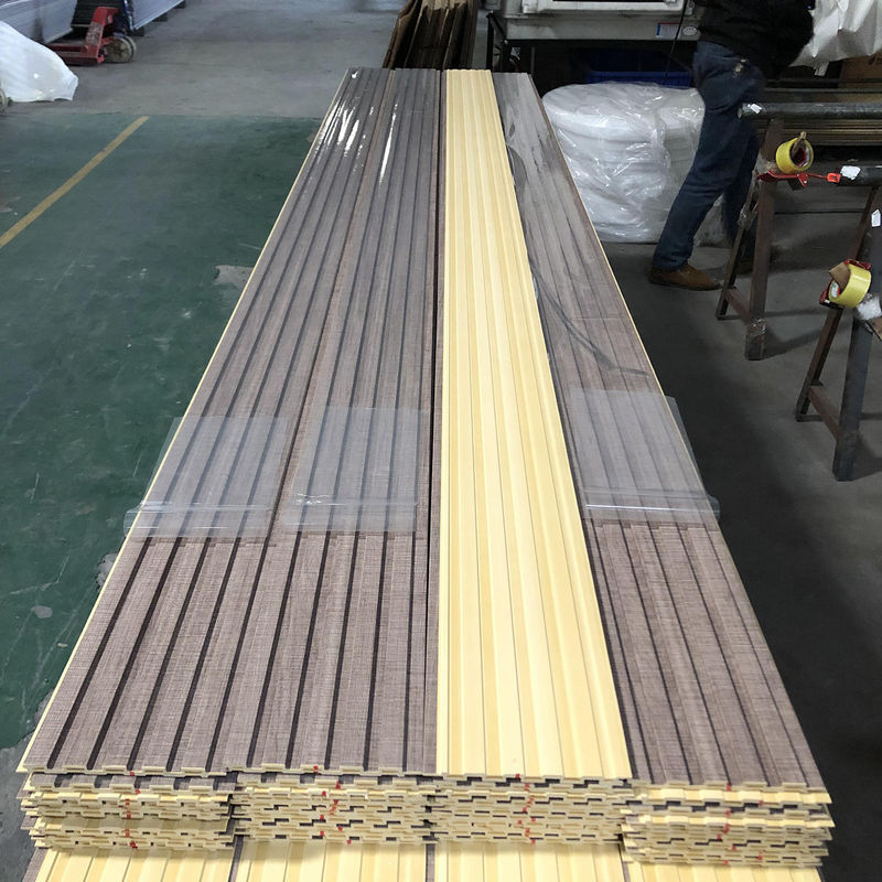 Innenarchitektur Wandplatten Deckenplatte PVC Beschichtet Bambus Faser Kunst Louver Hintergrundplatten WPC Fluted Schieferplatte