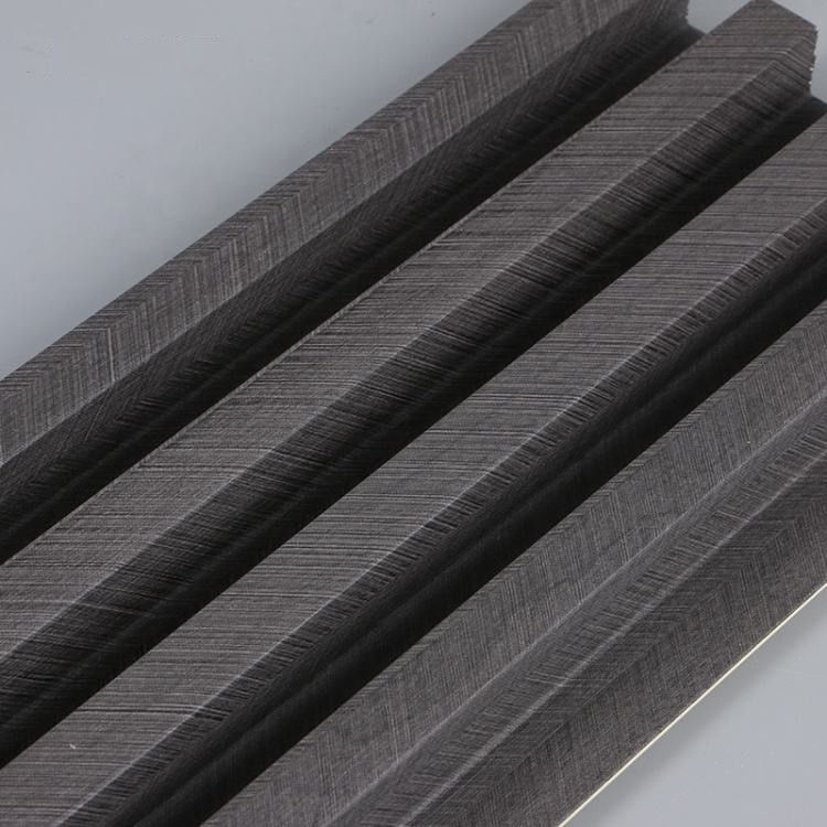 Dekorative Gebäudematerialien für Häuser Wirtschaftliche Holzkörner PVC WPC Wandplatten