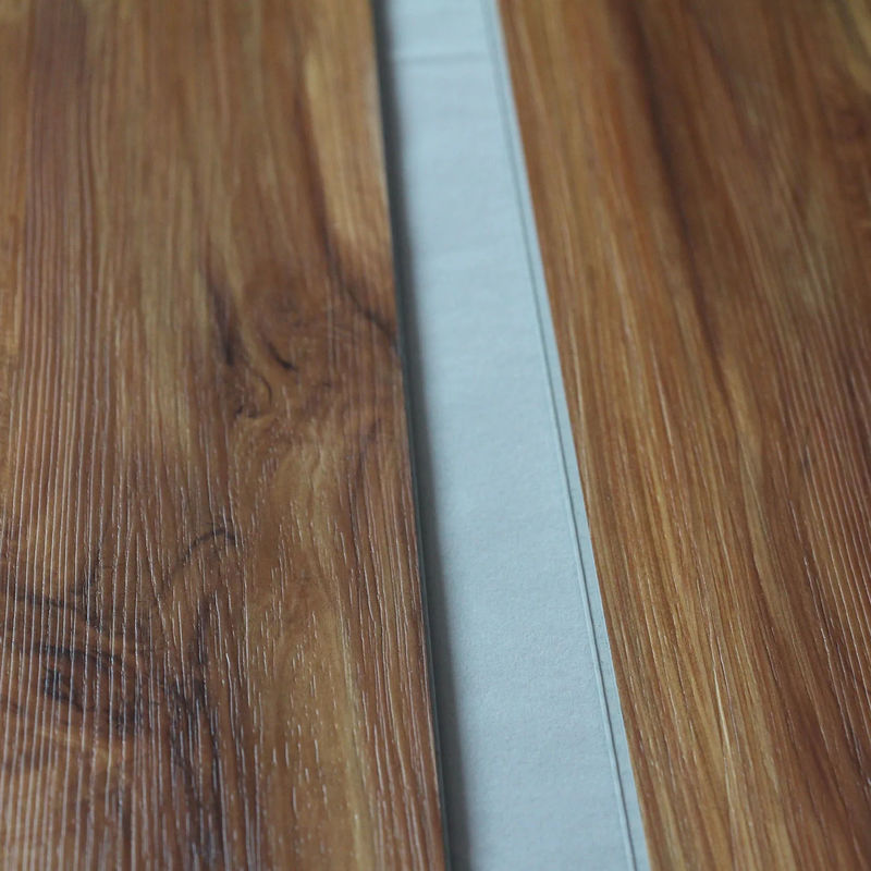 Anpassbarer Holztekstur SPC-Boden Fußfest Stein Kunststoffverbundstoff mit Klicken Wasserdicht Luxus SPC Vinyl Klicken