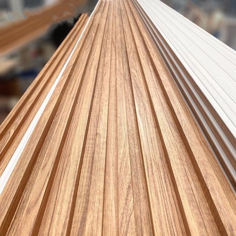 Fabrik Innenarchitektur PVC-Beschichtung Verkleidung Wandplatte WPC Innenraum Fluted Wandplatte
