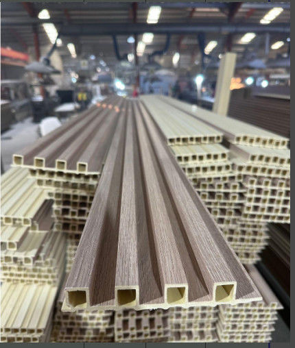 Innenholz-Plastik-Verbundverkleidung Fluted Wandbrett Wpc Innenwandplatte