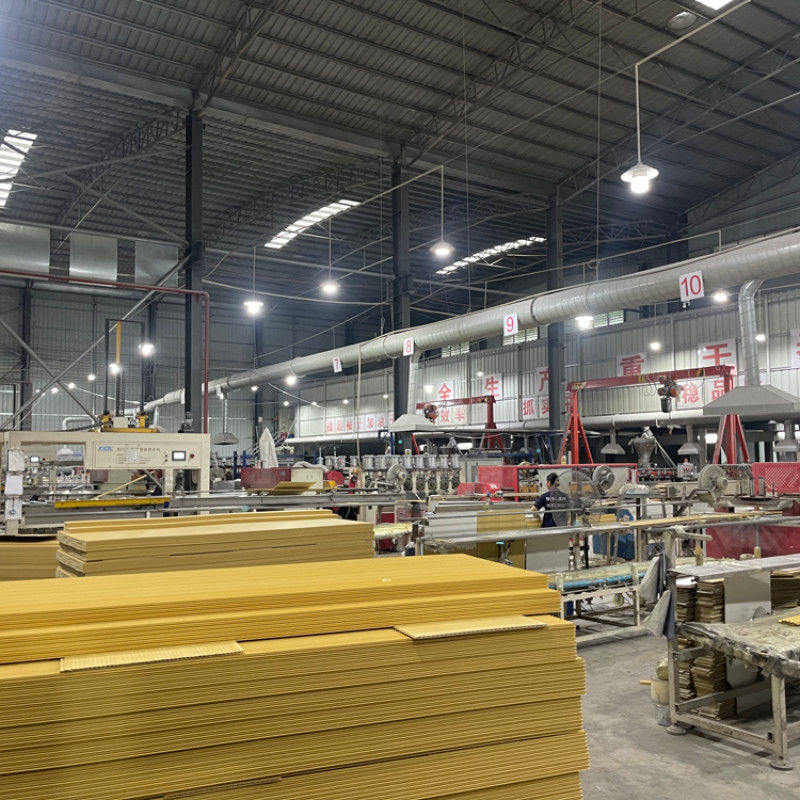 Baumwolle Holz Veneer Board Spiegel Verkleidung Brandfeste PVC-Wandplatte Für Wohnung Büro