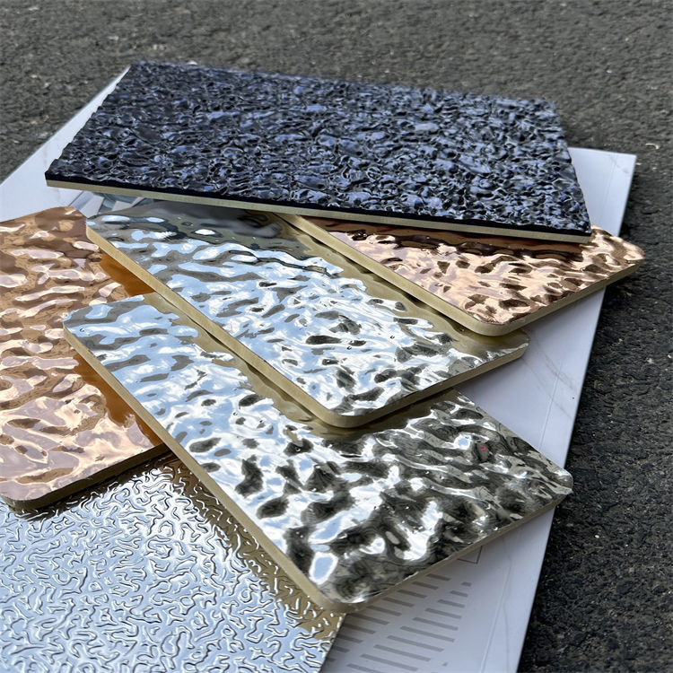 Wasserdichte Bambus-Kohle-Fenerierung 3D Holzkorn Dekorationswandplatte Einfache Installation