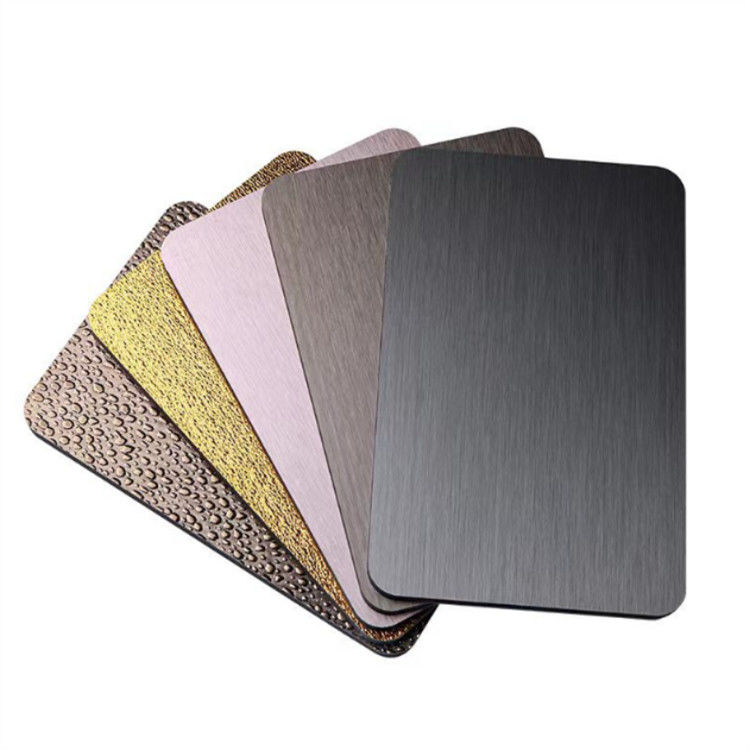 Wasserdichte Bambus-Kohle-Fenerierung 3D Holzkorn Dekorationswandplatte Einfache Installation