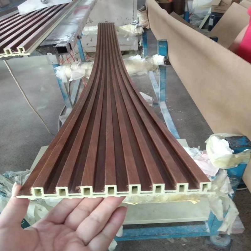 Moderne Holz-Kunststoff-Verbundwerkstoff WPC-Wandplatte für Badezimmer-Innenraum PVC-Alternative