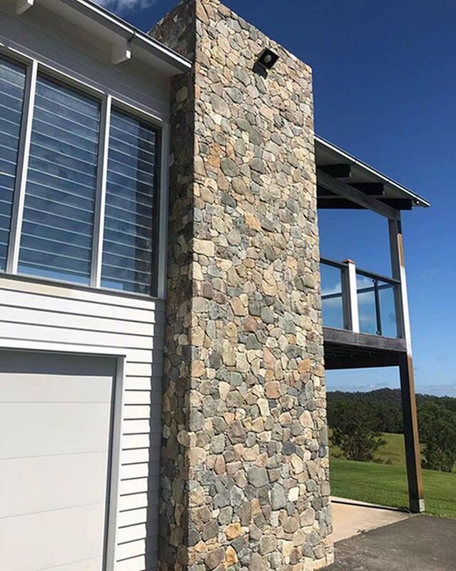 Natursteinverblendung aus Schiefer für Badezimmer-Säulen, Außen- und Innenwände in Kerala, Steinpaneele