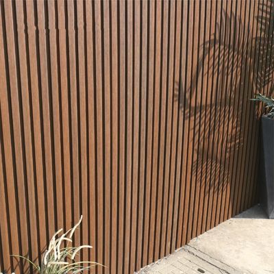 Moderne Innen-WPC-Wand-Wohnumhüllung im Freien schalldicht