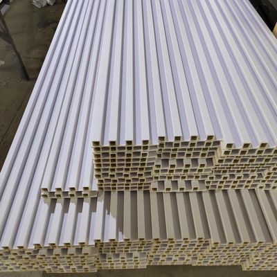 Wasserdichte Innenwandpaneele im modernen Design aus PVC für die Heimdekoration