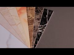 Neueste PVC-Marmorplatte mit UV-Beschichtung Wasserdichte Verriegelungsanlage für Wohnzimmer.